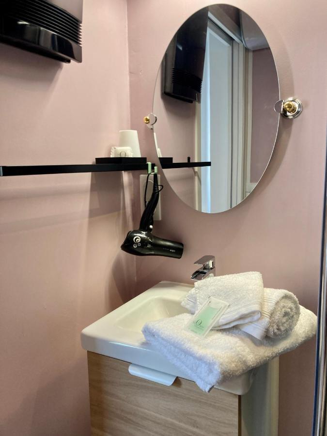 Aux 4 Logis Appart-hotel - Le Flore - Petit Dejeuner Inclus 1ere Nuit